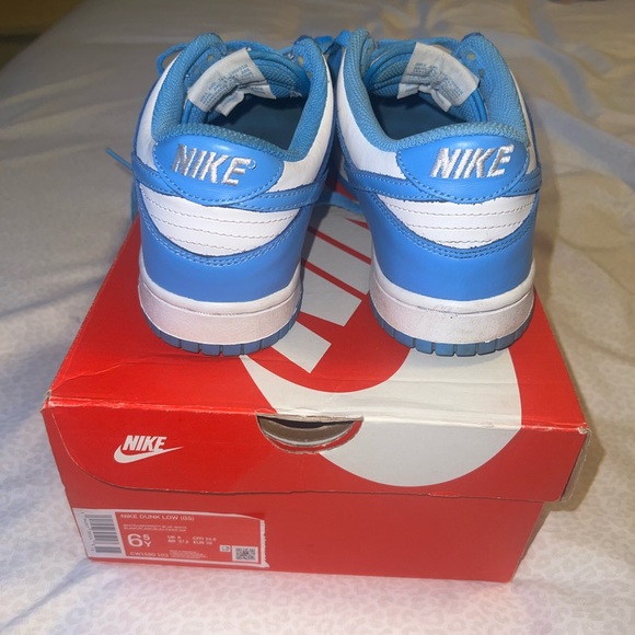 Nike dunks low UNC - Picture 5 of 6